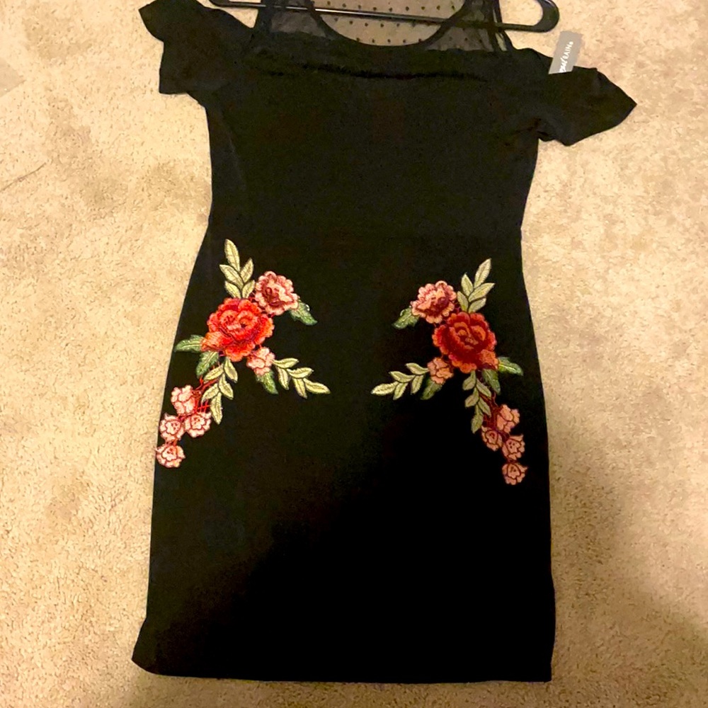 Black Rose Embroidery Dress